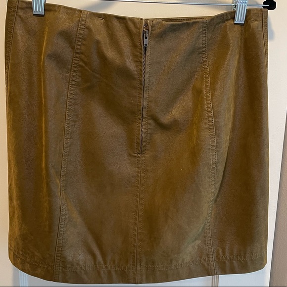 Free People Modern Femme Vegan Suede Mini Skirt - Picture 9 of 10